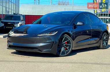 Седан Tesla Model 3 2024 в Киеве