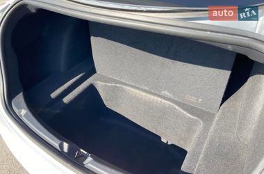 Седан Tesla Model 3 2018 в Львове