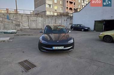 Седан Tesla Model 3 2024 в Киеве