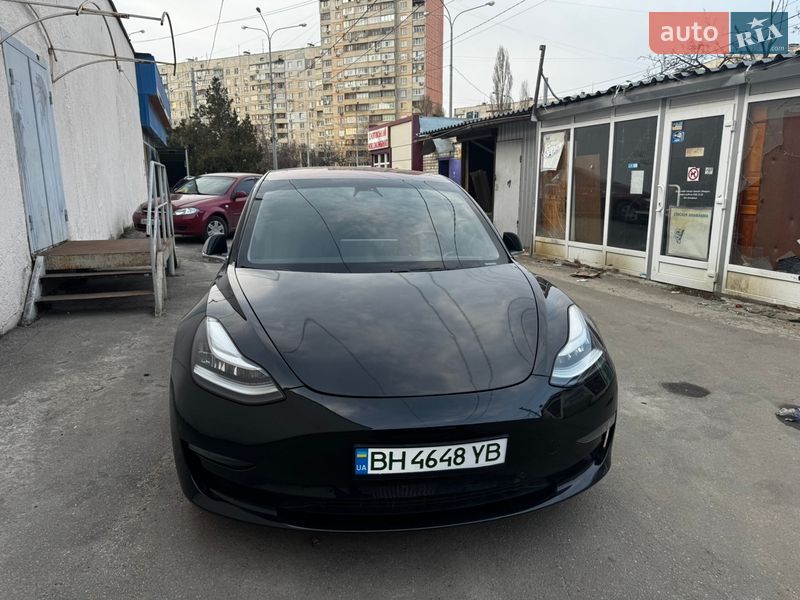Tesla Model 3 2018 Tesla Model 3 2018