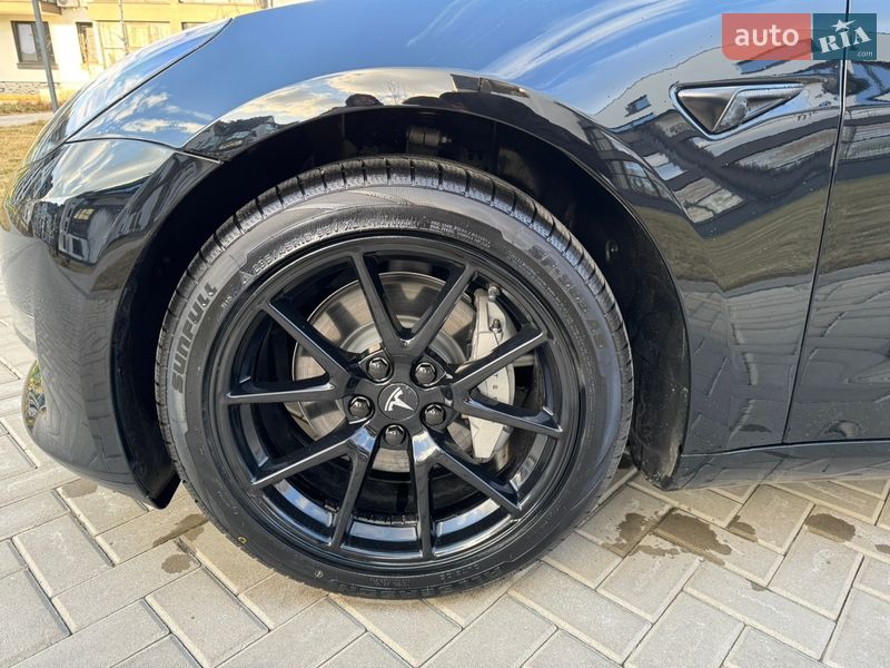 Седан Tesla Model 3 2023 в Киеве фото 11 Седан Tesla Model 3 2023 в Киеве