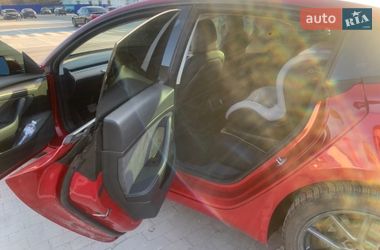 Седан Tesla Model 3 2022 в Виннице