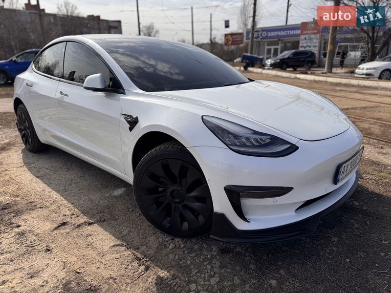 Седан Tesla Model 3 2019 в Харькове фото 4 Седан Tesla Model 3 2019 в Харькове