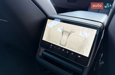 Седан Tesla Model 3 2024 в Киеве