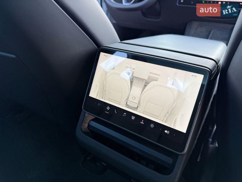 Седан Tesla Model 3 2024 в Києві фото 32 Седан Tesla Model 3 2024 в Києві