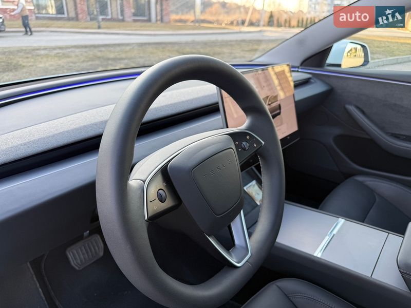 Седан Tesla Model 3 2024 в Києві фото 40 Седан Tesla Model 3 2024 в Києві