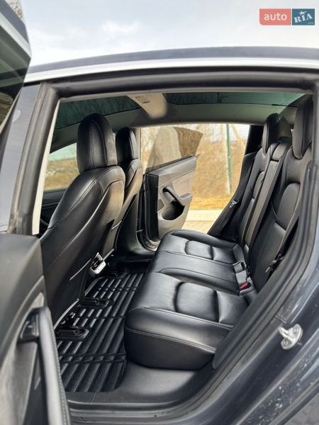 Седан Tesla Model 3 2020 в Жовкве фото 22 Седан Tesla Model 3 2020 в Жовкве