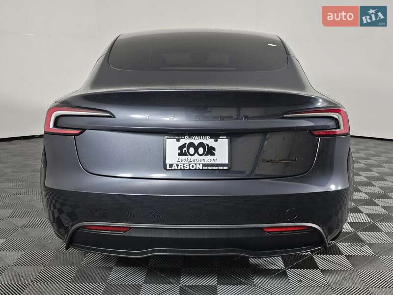Седан Tesla Model 3 2025 в Львове