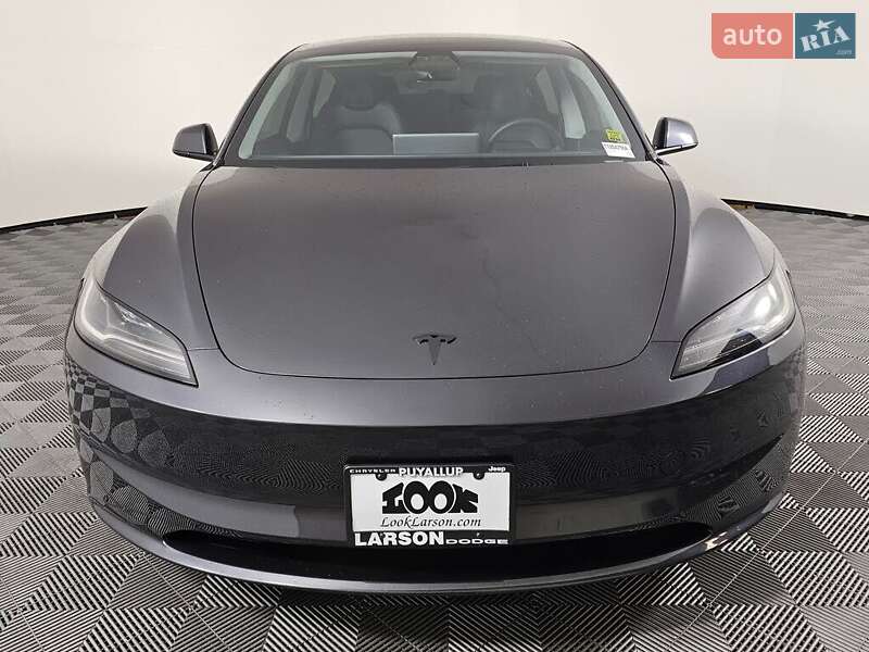 Седан Tesla Model 3 2025 в Львове