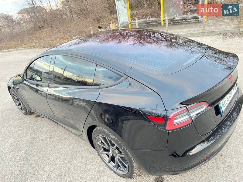 Седан Tesla Model 3 2019 в Дніпрі
