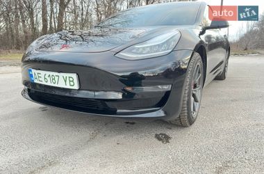 Седан Tesla Model 3 2019 в Днепре