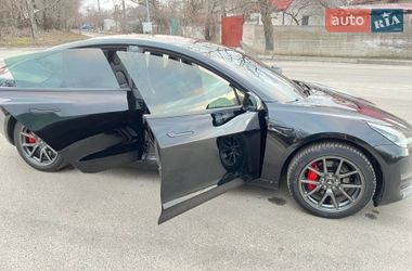 Седан Tesla Model 3 2019 в Днепре