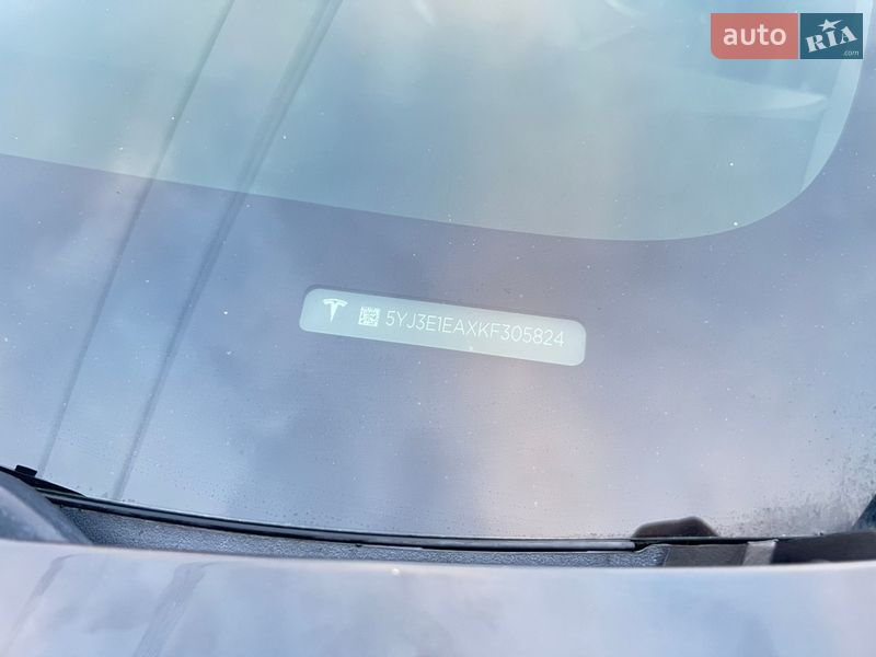 Седан Tesla Model 3 2019 в Дніпрі