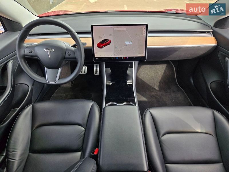 Седан Tesla Model 3 2019 в Киеве