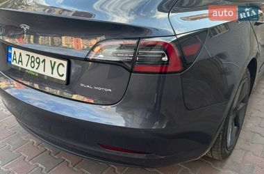 Седан Tesla Model 3 2022 в Киеве