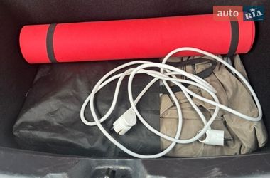 Седан Tesla Model 3 2022 в Киеве