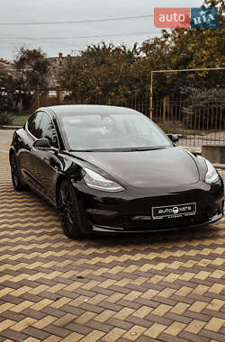 Седан Tesla Model 3 2020 в Николаеве
