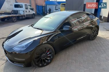 Седан Tesla Model 3 2023 в Киеве