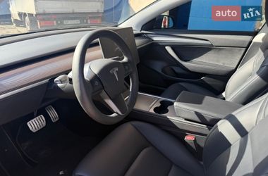 Седан Tesla Model 3 2023 в Киеве