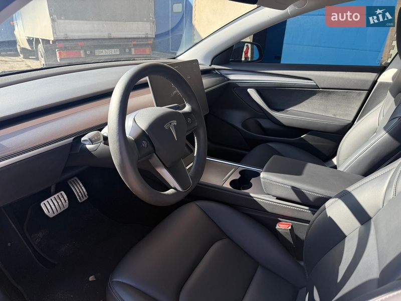 Седан Tesla Model 3 2023 в Киеве