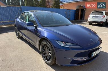 Седан Tesla Model 3 2024 в Киеве