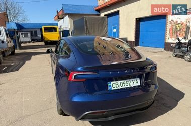 Седан Tesla Model 3 2024 в Киеве