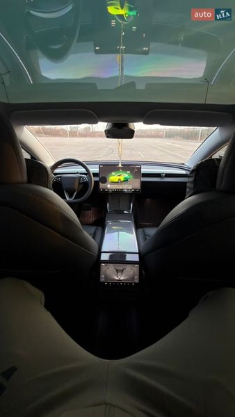Седан Tesla Model 3 2024 в Рівному фото 22 Седан Tesla Model 3 2024 в Рівному