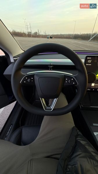 Седан Tesla Model 3 2024 в Рівному фото 26 Седан Tesla Model 3 2024 в Рівному