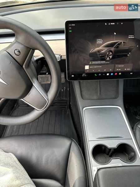 Седан Tesla Model 3 2022 в Тернополі