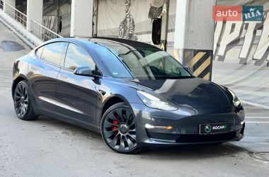 Седан Tesla Model 3 2021 в Києві