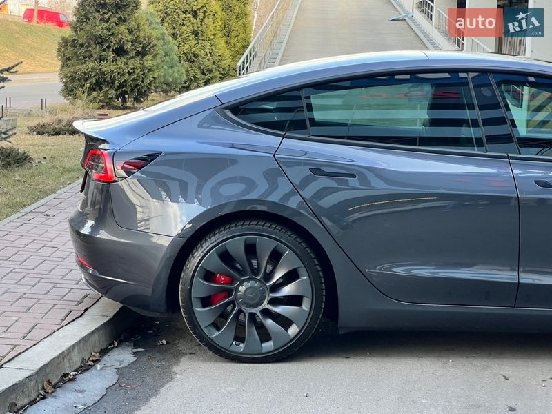 Седан Tesla Model 3 2021 в Киеве фото 25 Седан Tesla Model 3 2021 в Киеве
