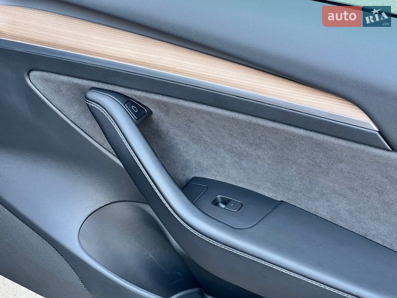 Седан Tesla Model 3 2021 в Киеве фото 49 Седан Tesla Model 3 2021 в Киеве
