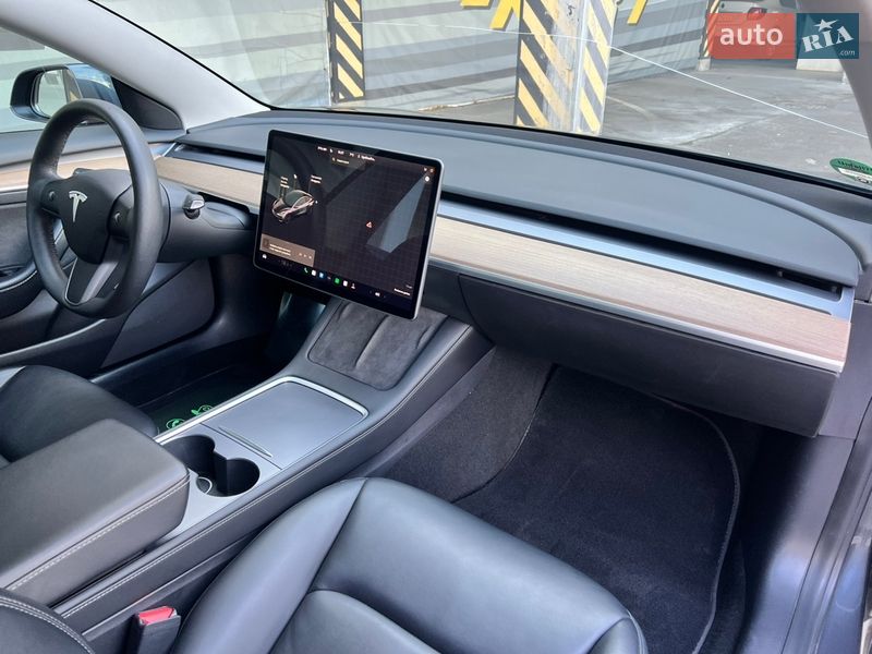 Седан Tesla Model 3 2021 в Киеве фото 52 Седан Tesla Model 3 2021 в Киеве