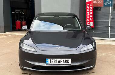 Седан Tesla Model 3 2024 в Киеве