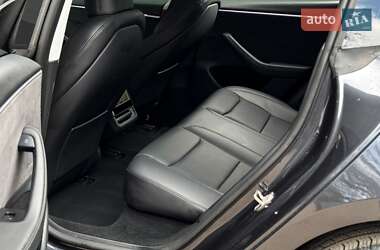 Седан Tesla Model 3 2024 в Киеве