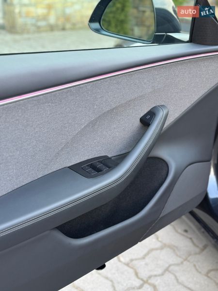 Седан Tesla Model 3 2024 в Стрию фото 39 Седан Tesla Model 3 2024 в Стрию