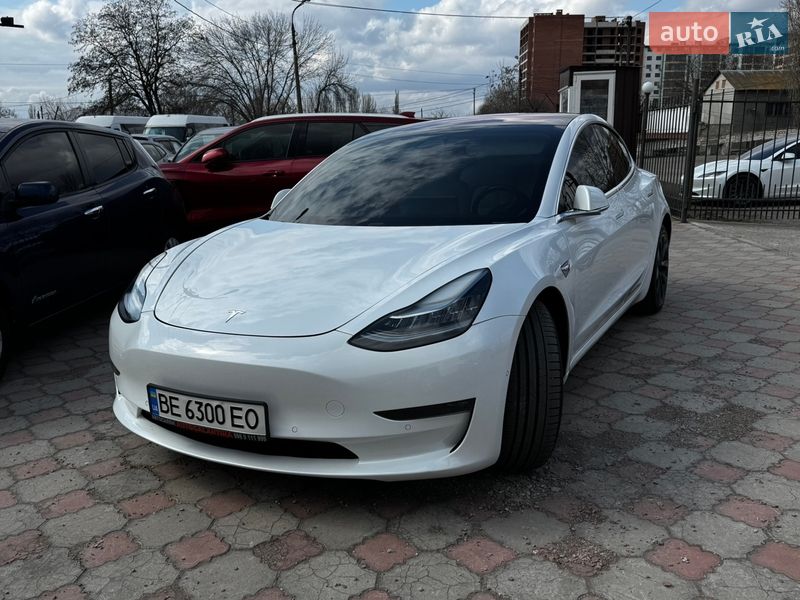 Седан Tesla Model 3 2019 в Николаеве