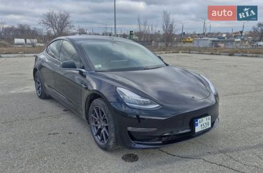 Седан Tesla Model 3 2019 в Запорожье