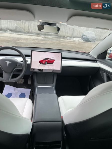 Седан Tesla Model 3 2022 в Білій Церкві