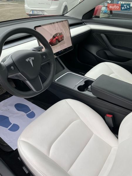 Седан Tesla Model 3 2022 в Білій Церкві