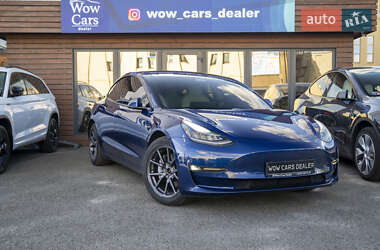 Седан Tesla Model 3 2018 в Києві