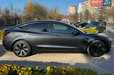 Седан Tesla Model 3 2024 в Львове