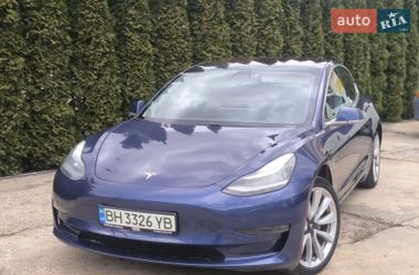 Седан Tesla Model 3 2017 в Одессе