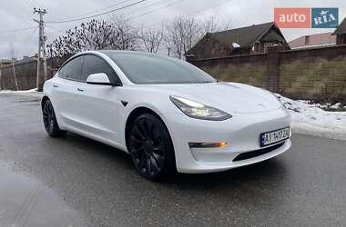 Седан Tesla Model 3 2022 в Киеве
