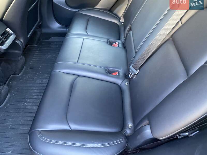 Седан Tesla Model 3 2022 в Києві