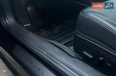 Седан Tesla Model 3 2019 в Виннице