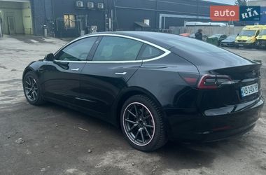 Седан Tesla Model 3 2019 в Виннице