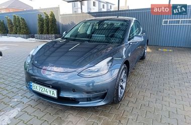 Седан Tesla Model 3 2020 в Кам'янець-Подільському