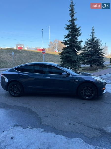 Седан Tesla Model 3 2019 в Киеве фото 6 Седан Tesla Model 3 2019 в Киеве