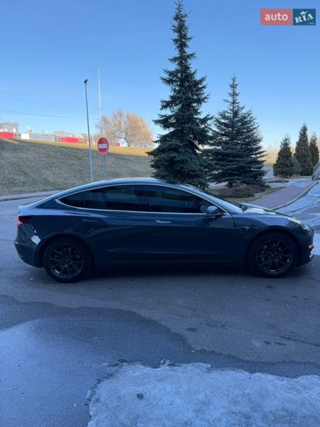 Седан Tesla Model 3 2019 в Киеве фото 9 Седан Tesla Model 3 2019 в Киеве
